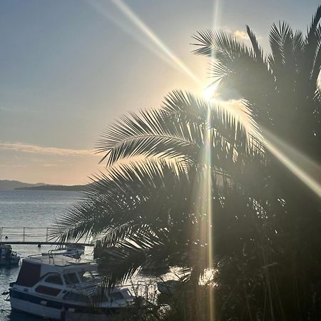 Vila Zrina - Apartmani Trogir Exteriér fotografie