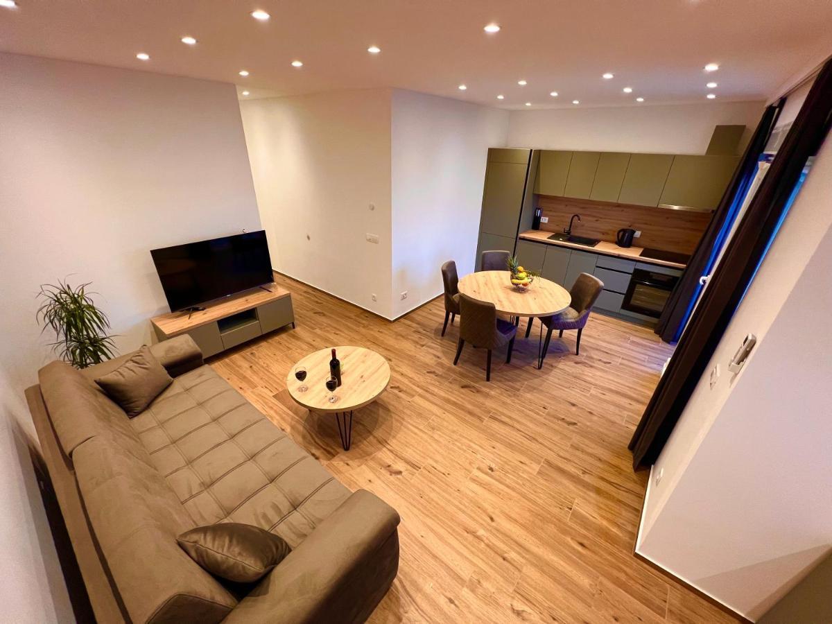 Vila Zrina - Apartmani Trogir Exteriér fotografie