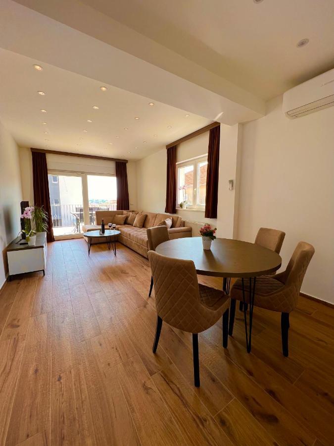 Vila Zrina - Apartmani Trogir Exteriér fotografie