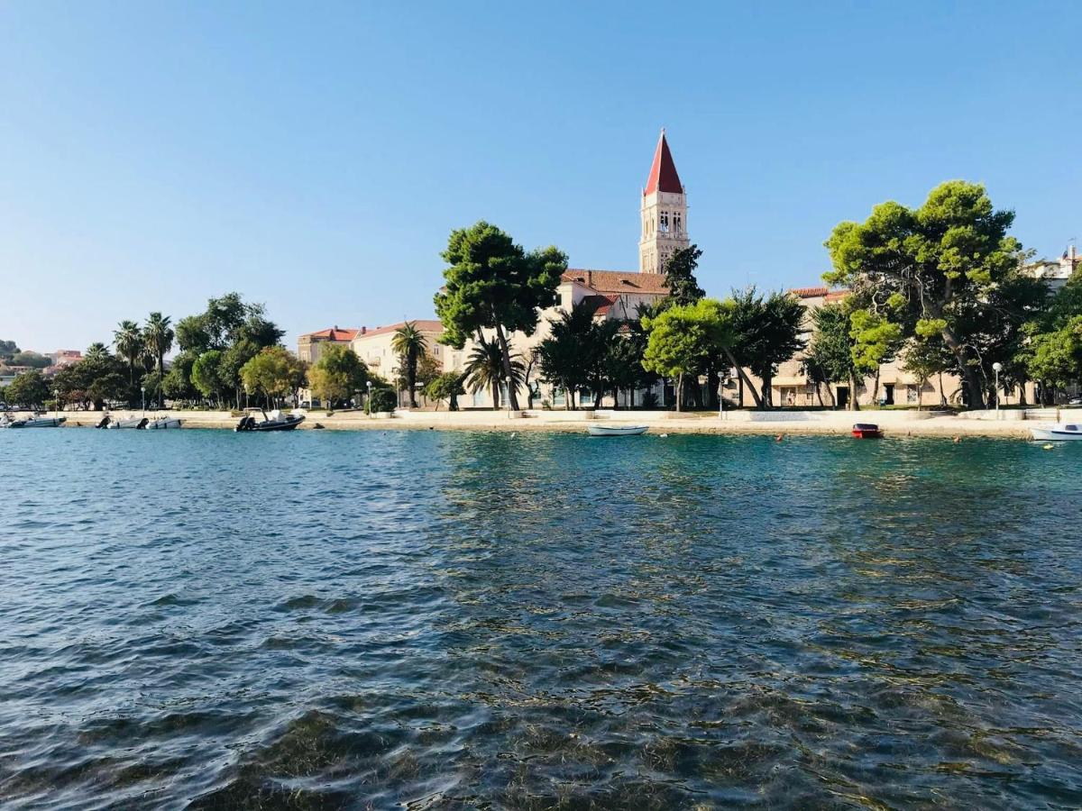Vila Zrina - Apartmani Trogir Exteriér fotografie