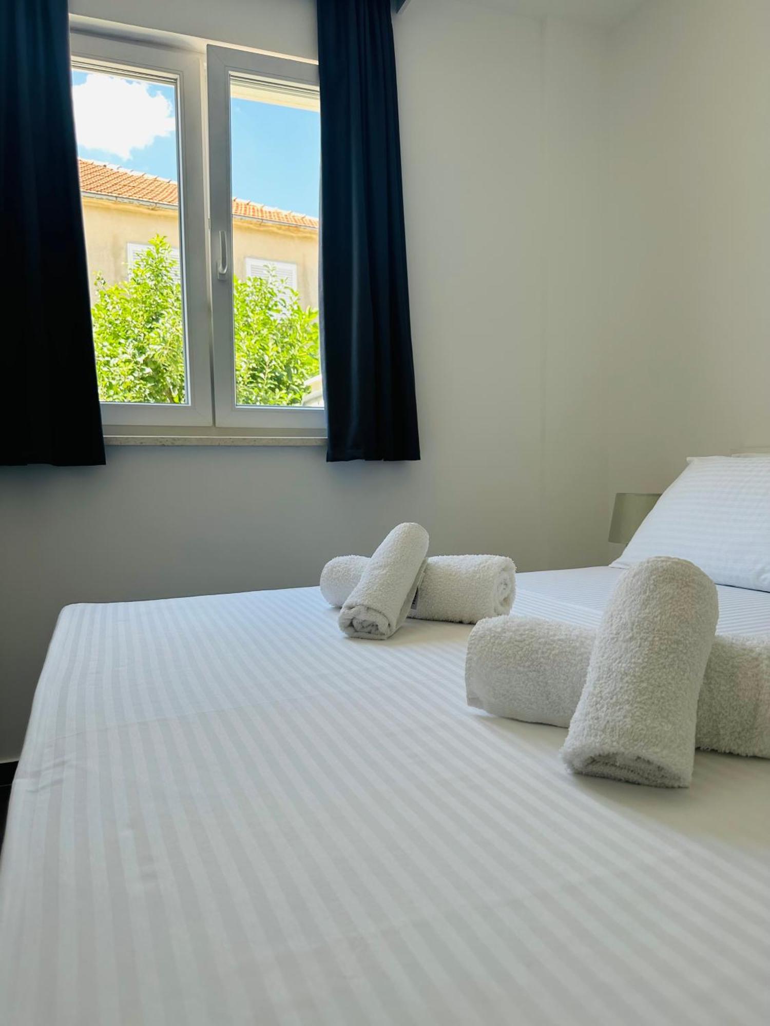 Vila Zrina - Apartmani Trogir Exteriér fotografie