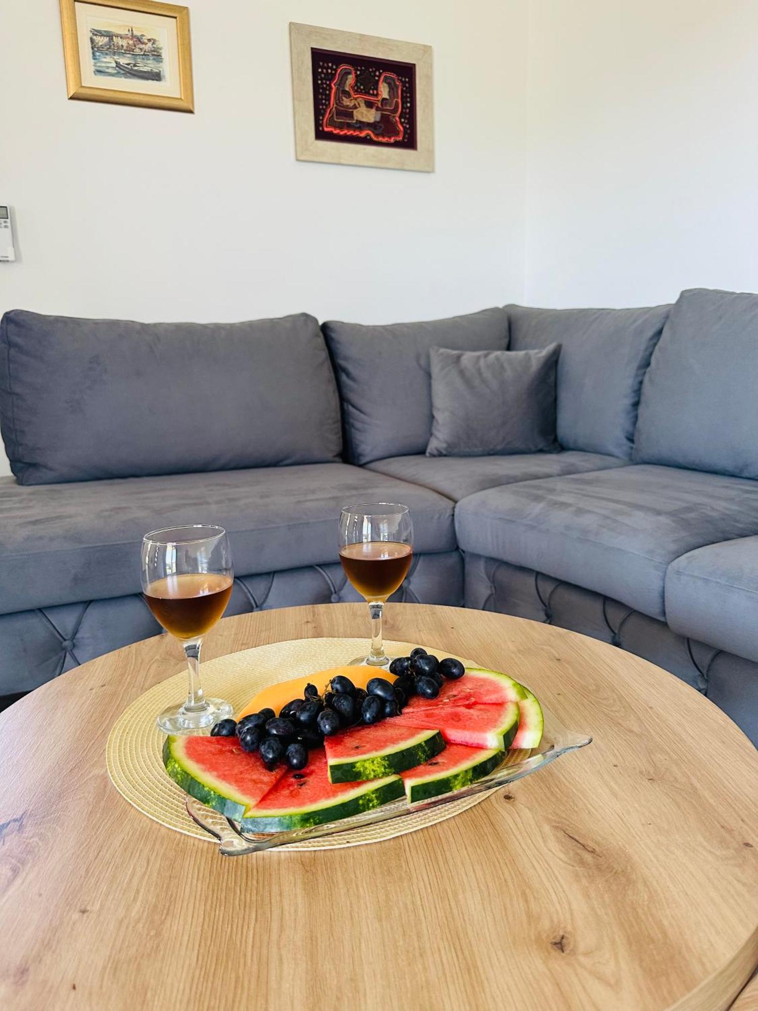 Vila Zrina - Apartmani Trogir Exteriér fotografie